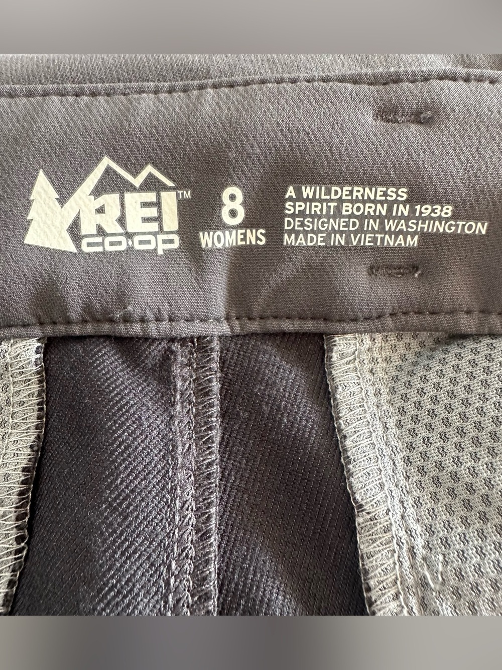 Women’s REI Co-op Semi Fitted Grey Belted Pants 8 - Picture 3 of 8